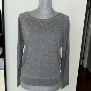 💙Abercrombie & Fitch- pullover long sleeve tee